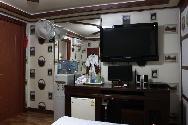 Picasso Motel Jongno Сеул Стая снимка