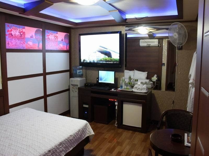 Picasso Motel Jongno Сеул Екстериор снимка